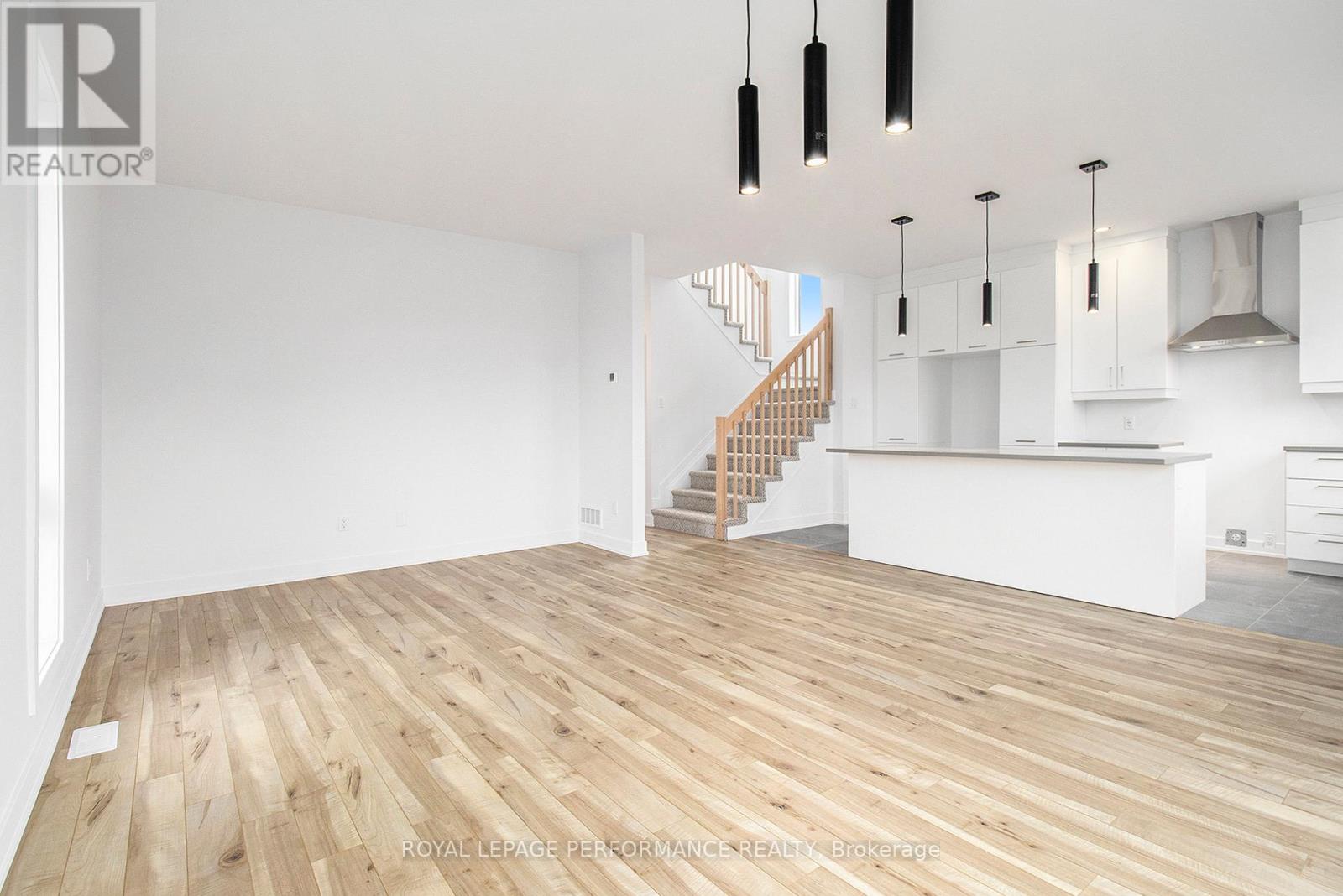 94 Rutile Street, Clarence-Rockland, Ontario  K4K 0M6 - Photo 5 - X12715330