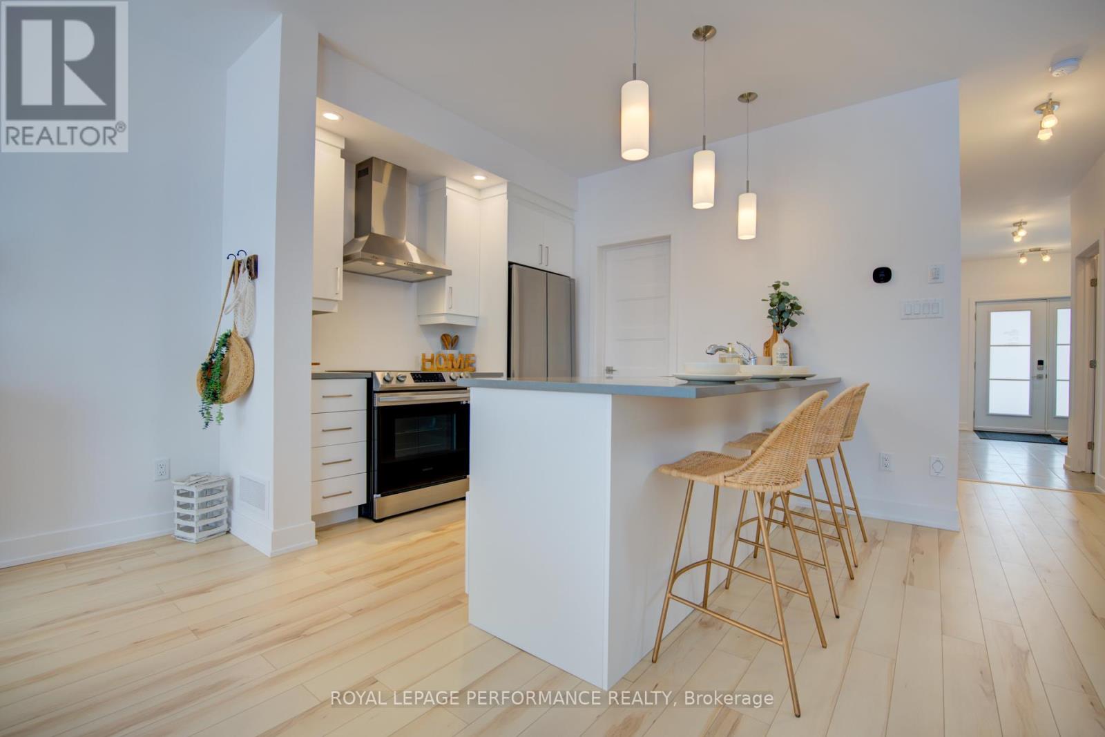 Th-166b Cypress Street, The Nation, Ontario  K0A 2M0 - Photo 5 - X12715340