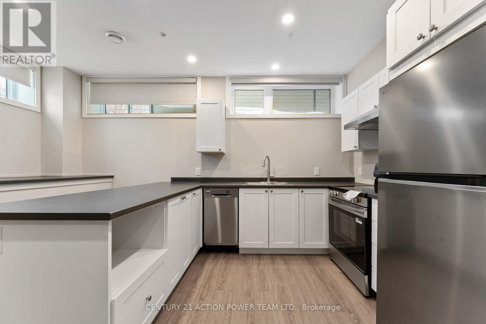 B - 280 Levis Avenue S, Ottawa, Ontario  K1L 6H6 - Photo 10 - X12715392