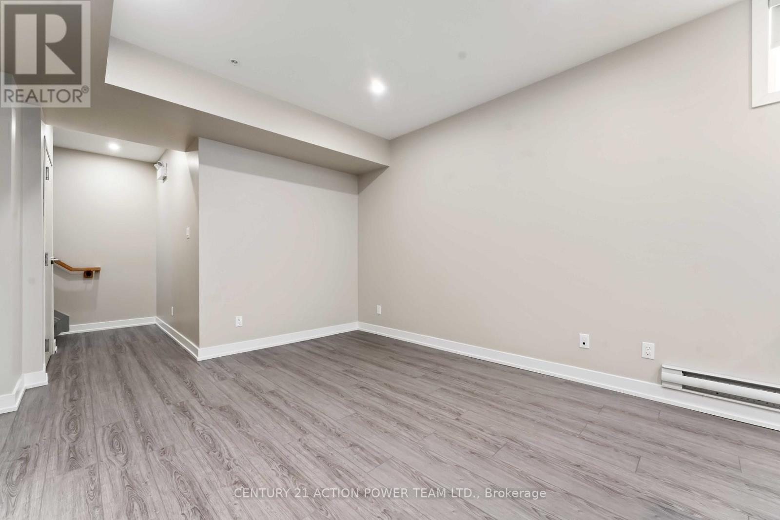 B - 280 Levis Avenue S, Ottawa, Ontario  K1L 6H6 - Photo 12 - X12715392