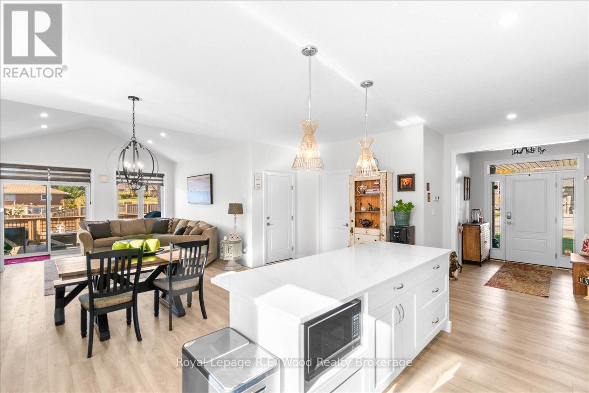 79 Canary Street E, Tillsonburg, Ontario  N4G 0K3 - Photo 9 - X12715236