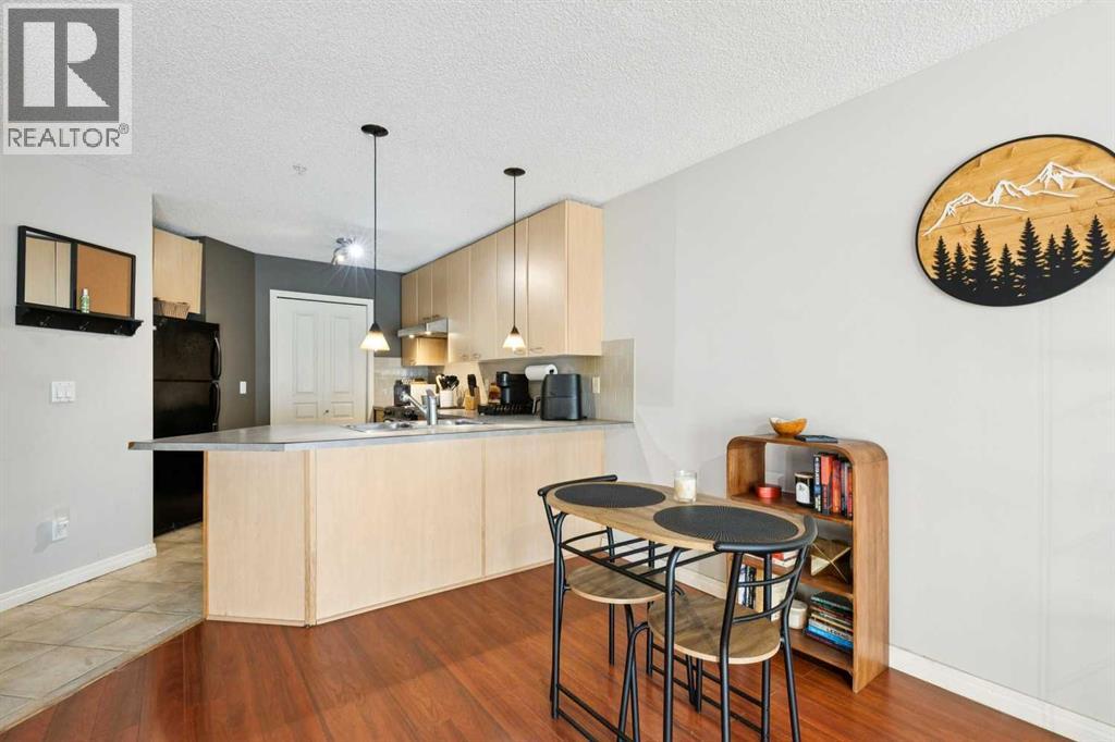 204, 5115 Richard Road Sw, Calgary, Alberta  T3E 7M7 - Photo 5 - A2279290