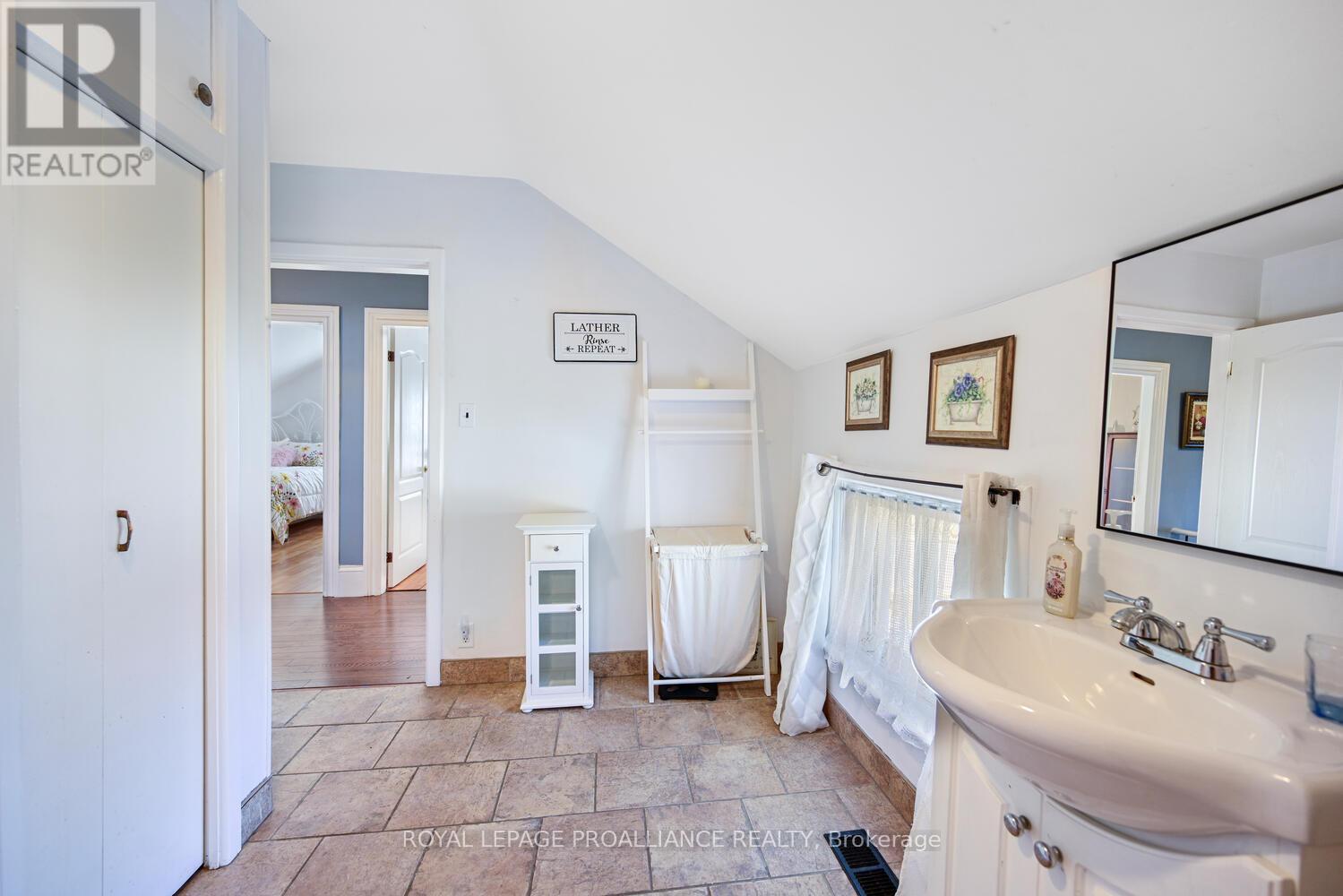 394 Park Street E, Prescott, Ontario  K0E 1T0 - Photo 23 - X12715282