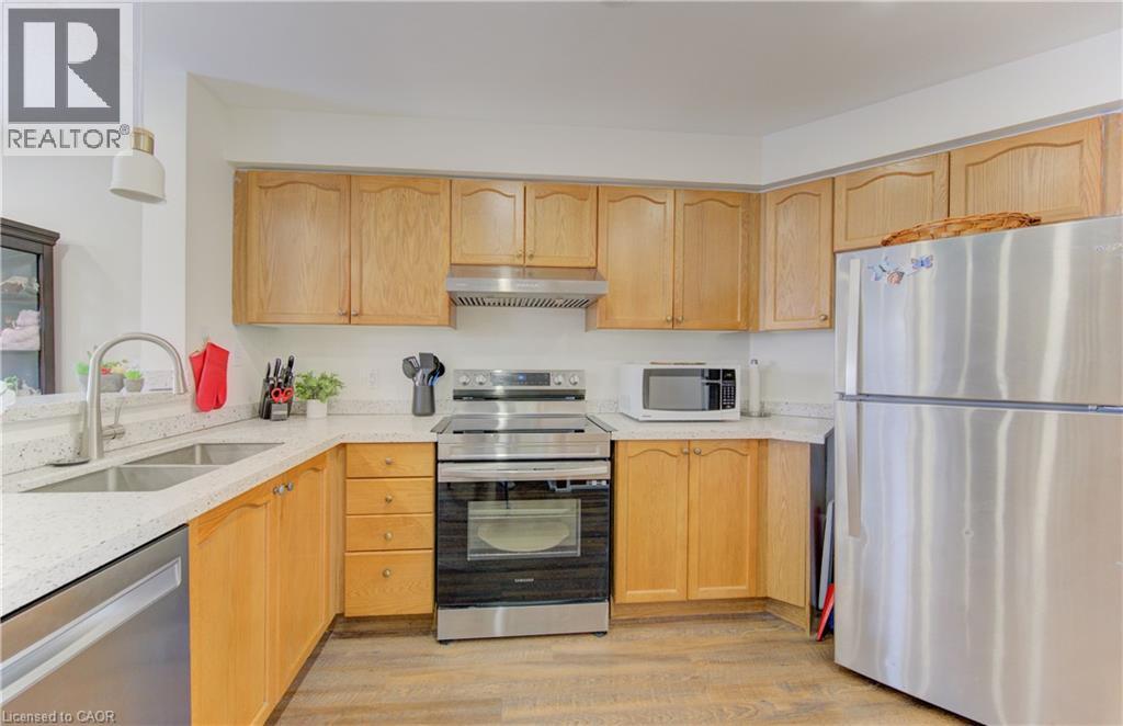 43 Big Springs Court, Kitchener, Ontario  N2E 4H2 - Photo 4 - 40796853