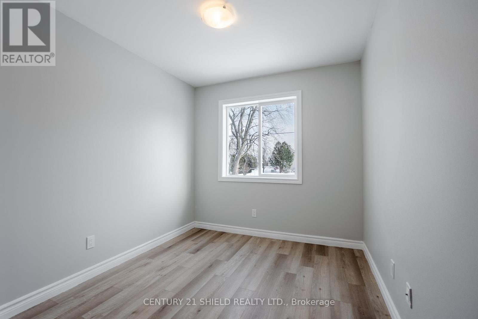 28 George Street, North Stormont, Ontario  K0C 1K0 - Photo 18 - X12715362