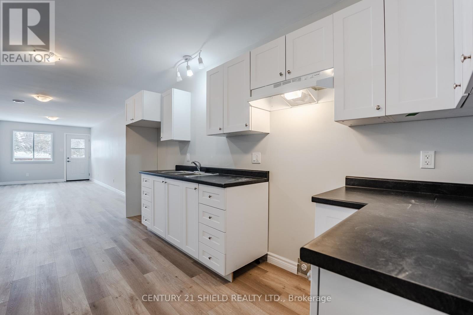 28 George Street, North Stormont, Ontario  K0C 1K0 - Photo 3 - X12715362