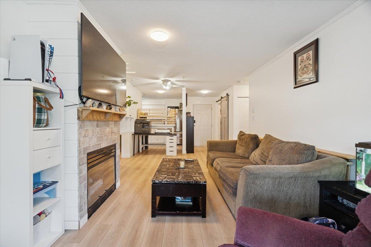 105 2962 Trethewey Street, Abbotsford, British Columbia  V2T 4M3 - Photo 5 - R3081601