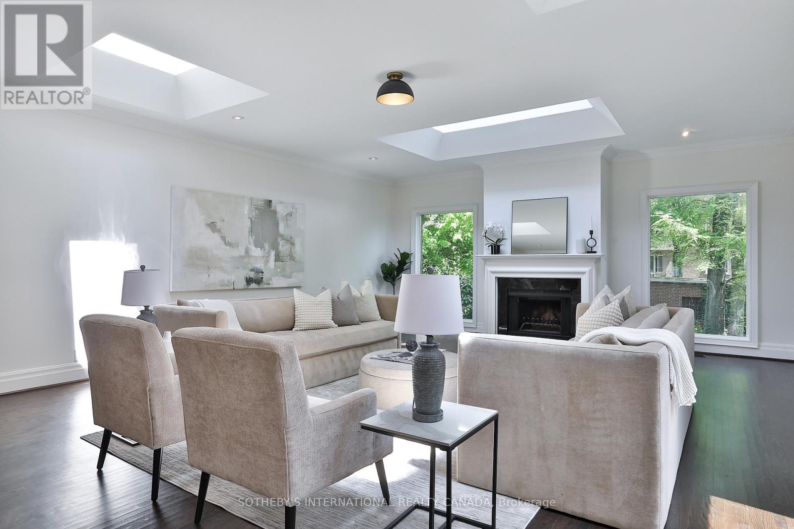 91 Glen Road, Toronto, Ontario  M4W 2V5 - Photo 4 - C12715240