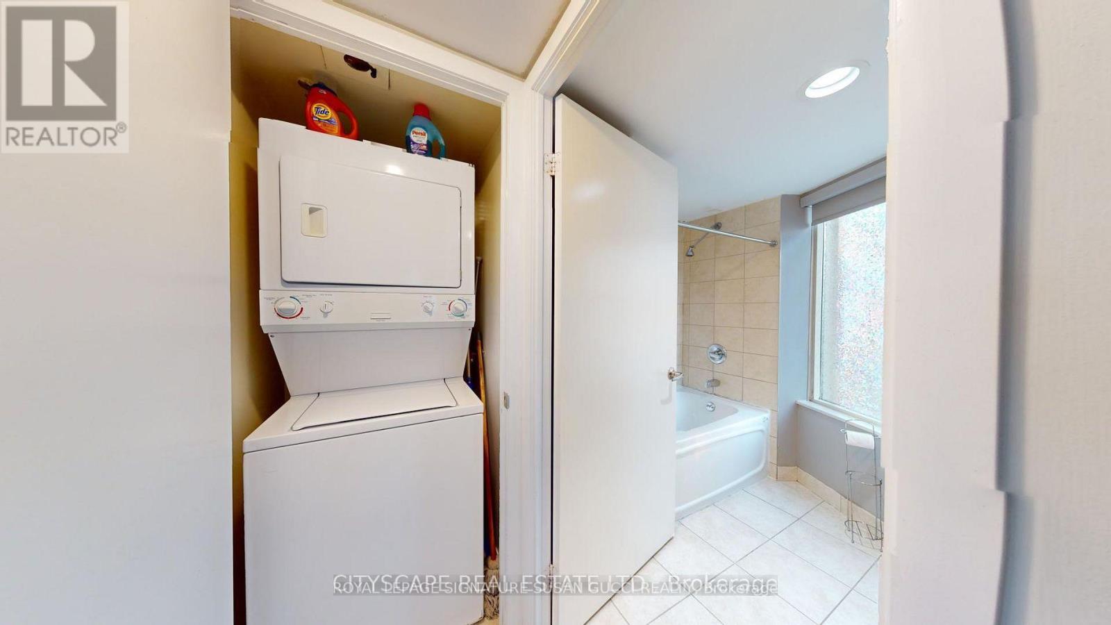 1107 - 200 Victoria Street, Toronto, Ontario  M5B 1V8 - Photo 9 - C12715264