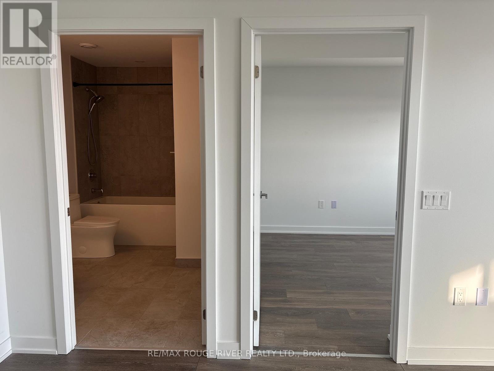 905 - 1606 Charles Street, Whitby, Ontario  L1N 0P1 - Photo 10 - E12715248