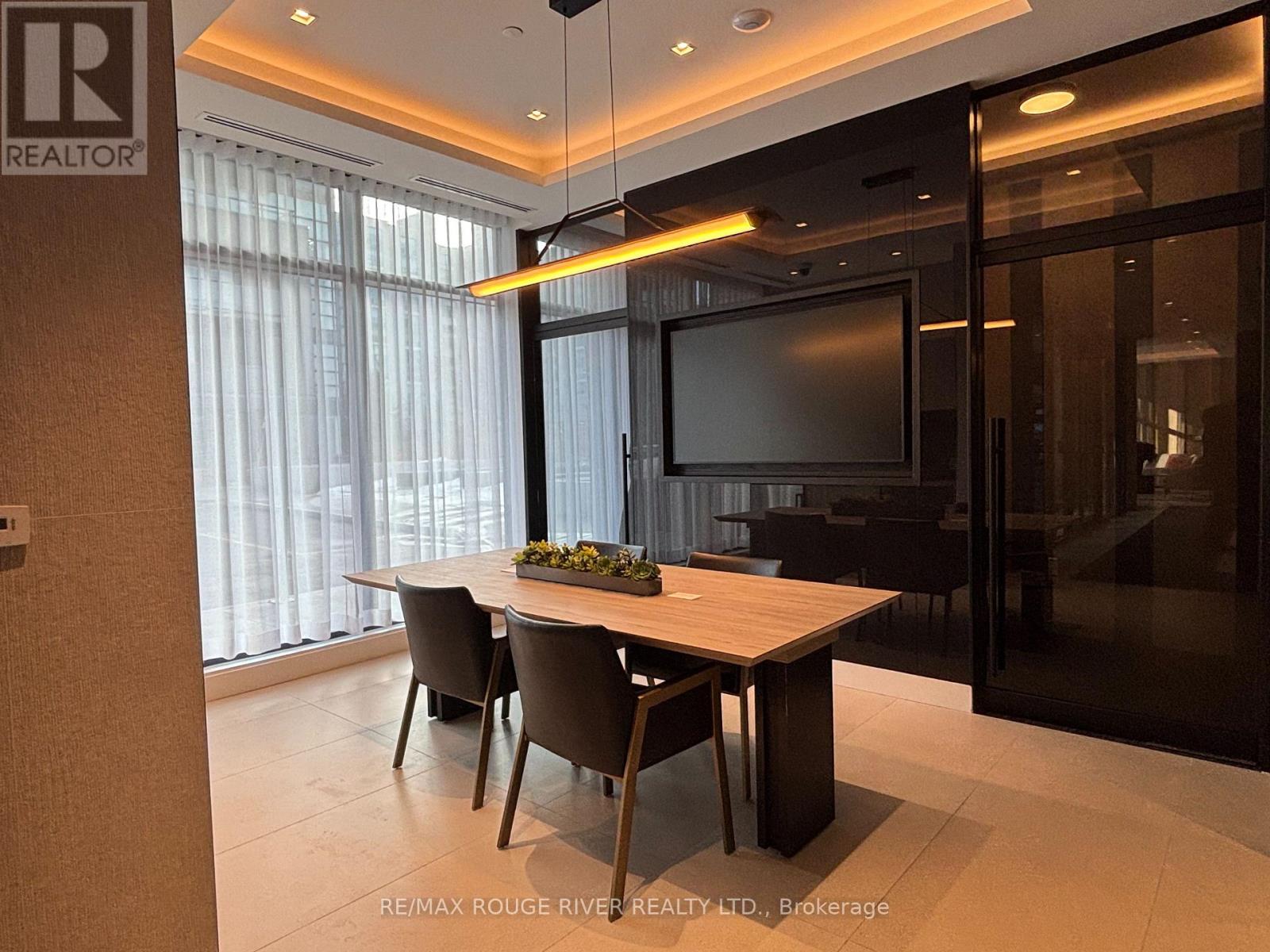 905 - 1606 Charles Street, Whitby, Ontario  L1N 0P1 - Photo 2 - E12715248