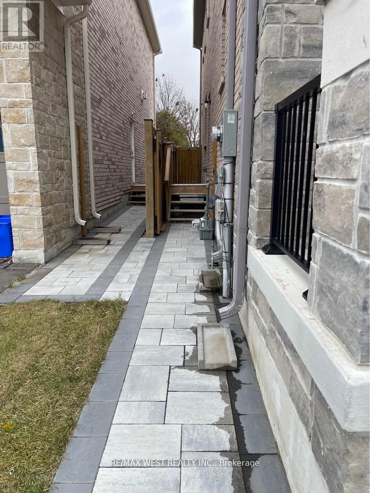 Bsmt - 339 Fleetwood Drive, Oshawa, Ontario  L1K 3G2 - Photo 2 - E12715374