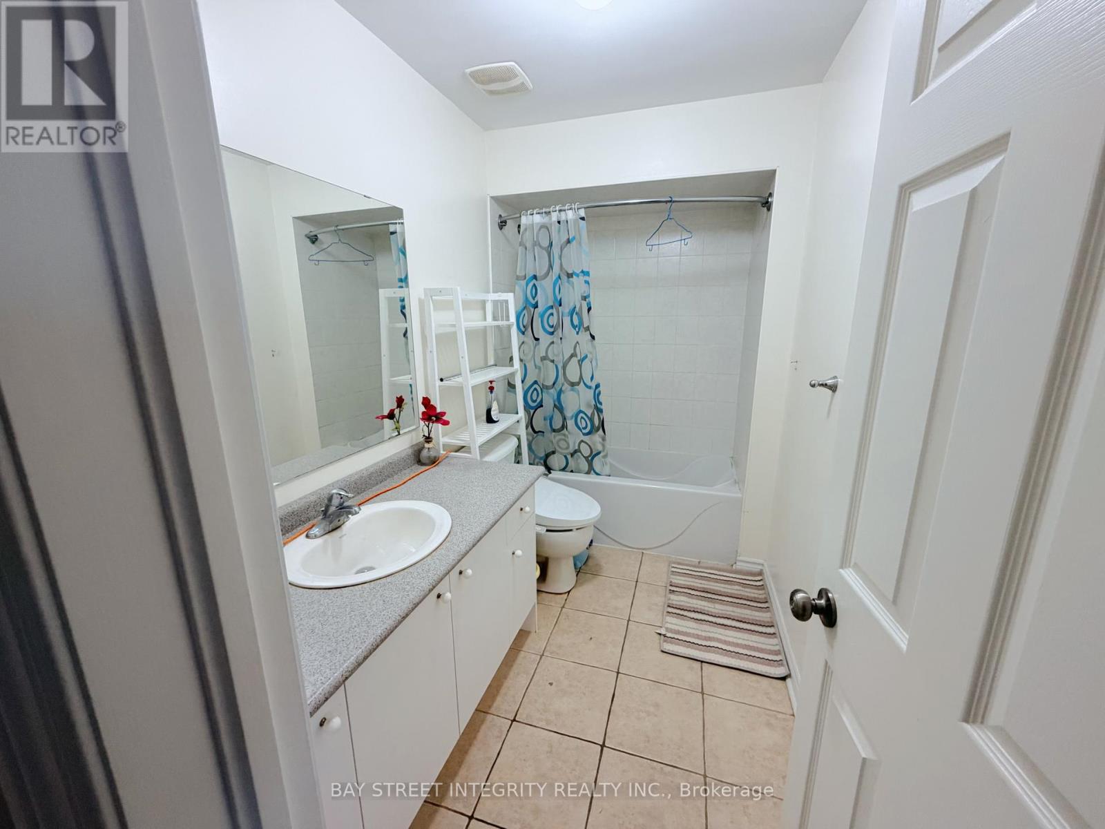 78 Glendower Crescent, Georgina, Ontario  L4P 0A1 - Photo 10 - N12715300