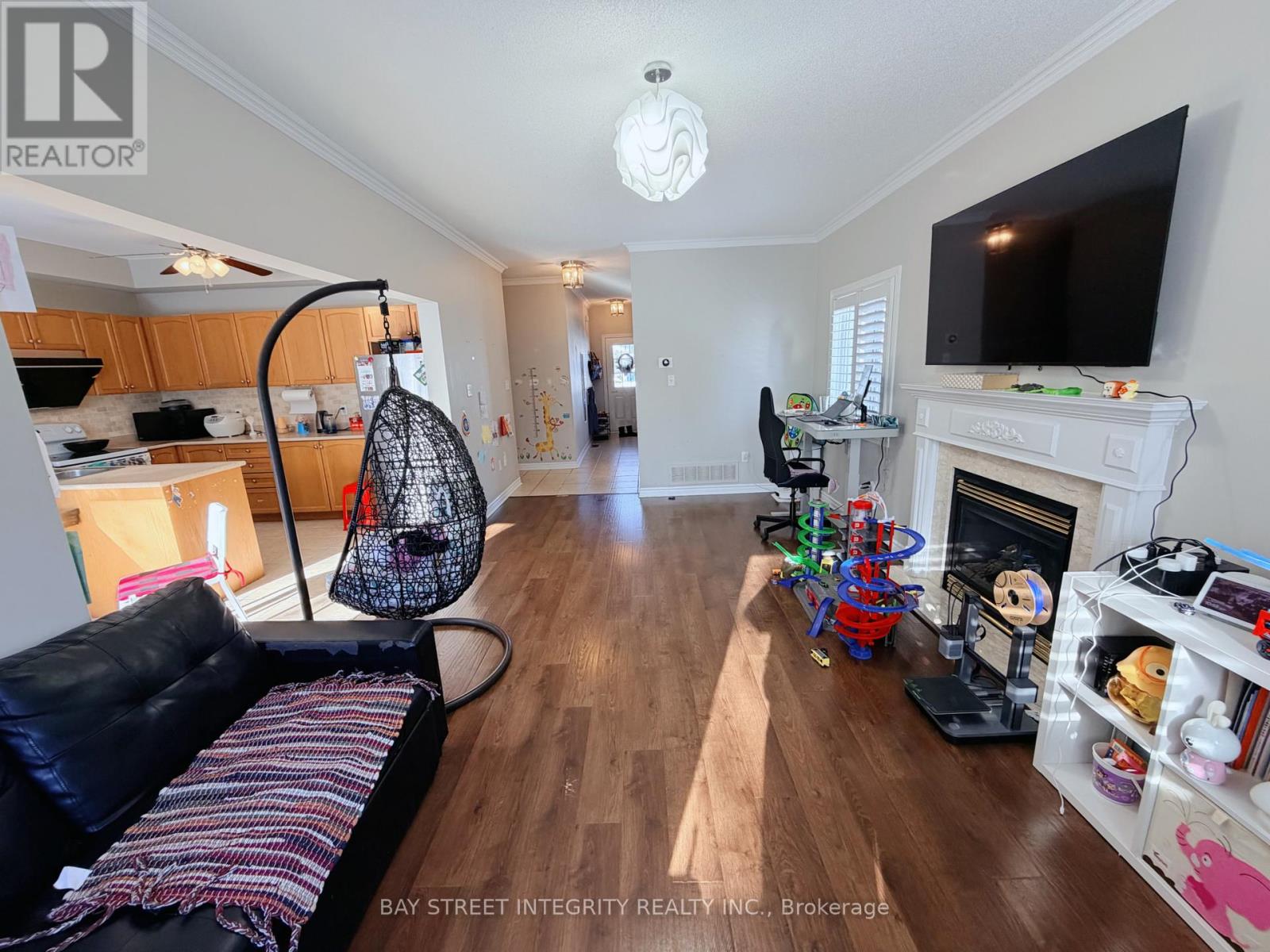 78 Glendower Crescent, Georgina, Ontario  L4P 0A1 - Photo 7 - N12715300