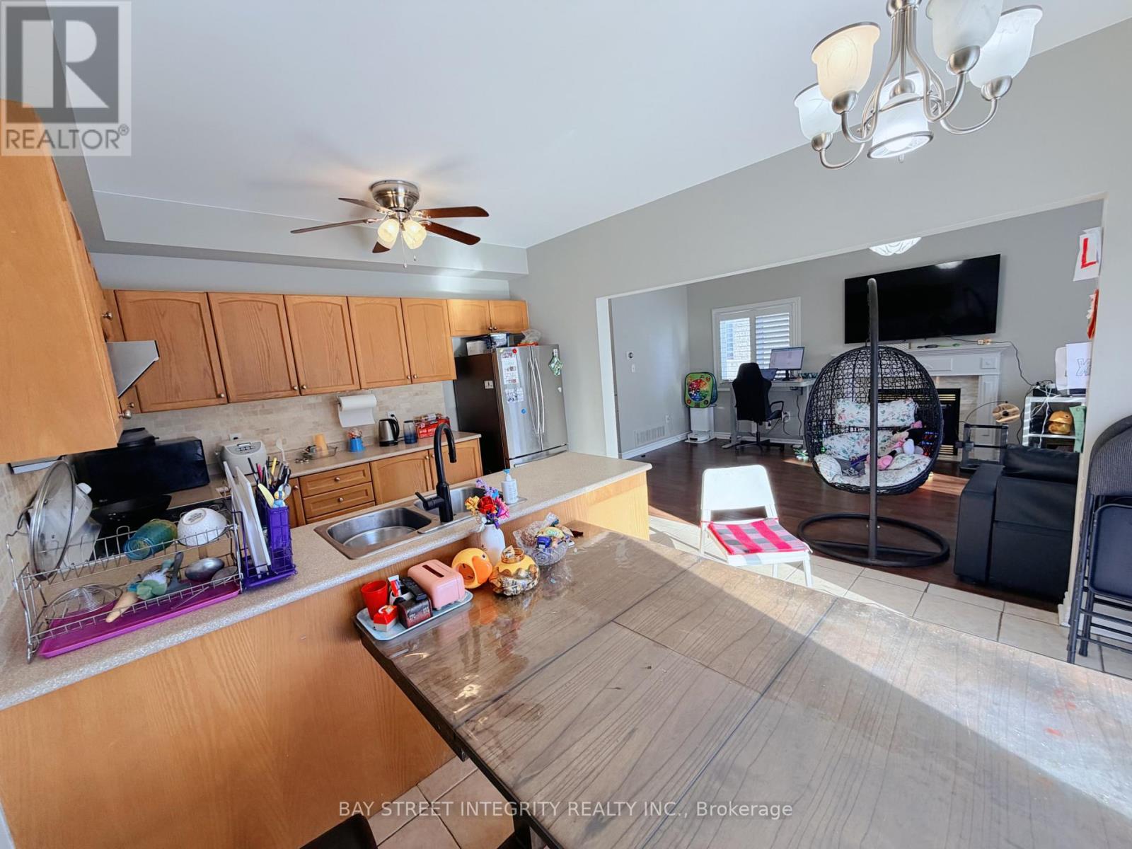 78 Glendower Crescent, Georgina, Ontario  L4P 0A1 - Photo 8 - N12715300