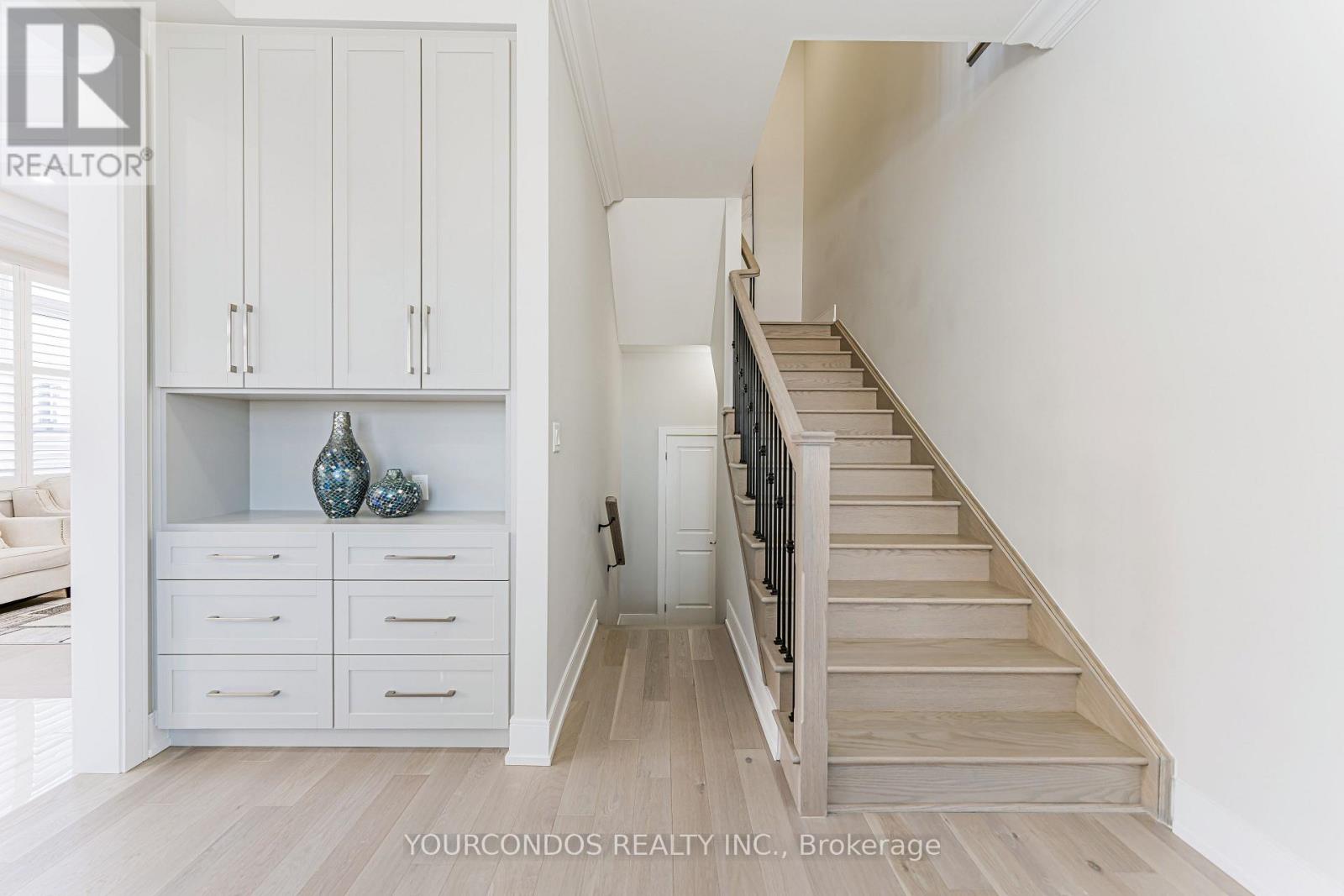 18 Harman Avenue, Richmond Hill, Ontario  L4S 0G9 - Photo 9 - N12715382