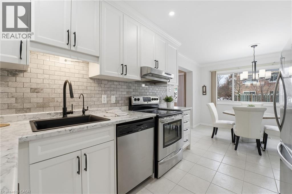 30 Green Valley Drive Unit# 74, Kitchener, Ontario  N2P 1G8 - Photo 12 - 40799457