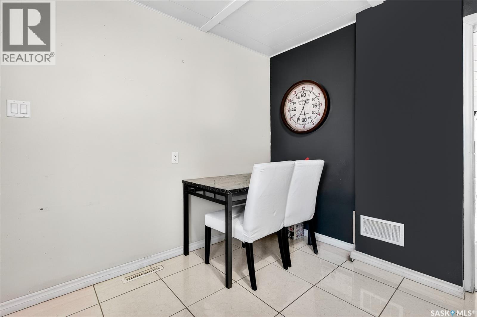 174 Ominica Street W, Moose Jaw, Saskatchewan  S6H 1X2 - Photo 4 - SK026978