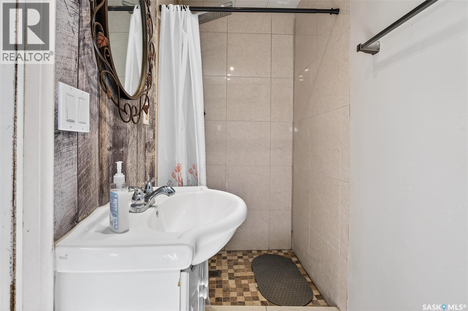 174 Ominica Street W, Moose Jaw, Saskatchewan  S6H 1X2 - Photo 30 - SK026978