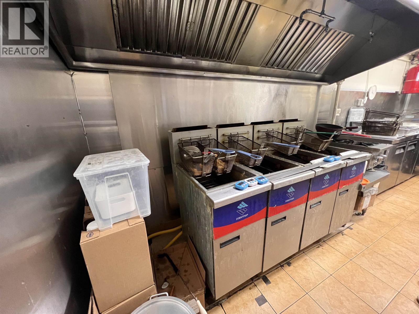 5171 Joyce Street, Vancouver, British Columbia  V5R 4G8 - Photo 4 - C8075337