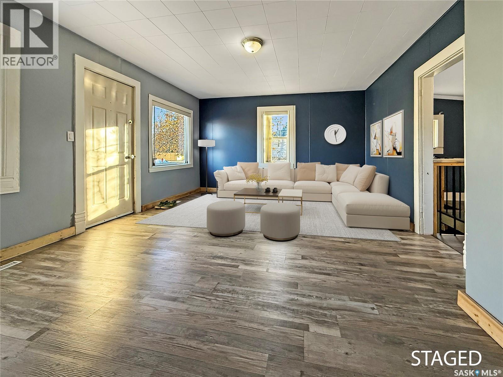 240 8th Avenue Ne, Swift Current, Saskatchewan  S9H 2P4 - Photo 5 - SK027101