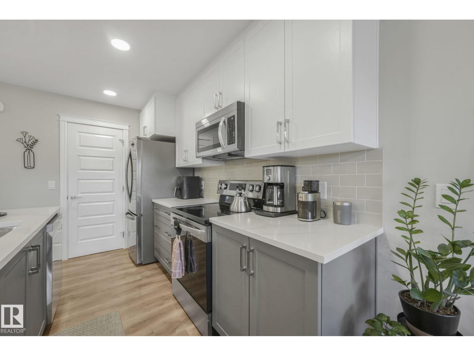 7648 Koruluk Pl Sw, Edmonton, Alberta  T6W 4R7 - Photo 10 - E4470106