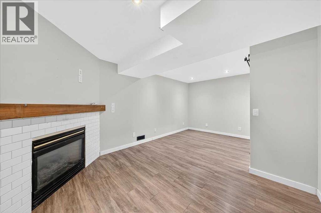 2103 Country Hills Circle Nw, Calgary, Alberta  T3K 4Z3 - Photo 30 - A2271237