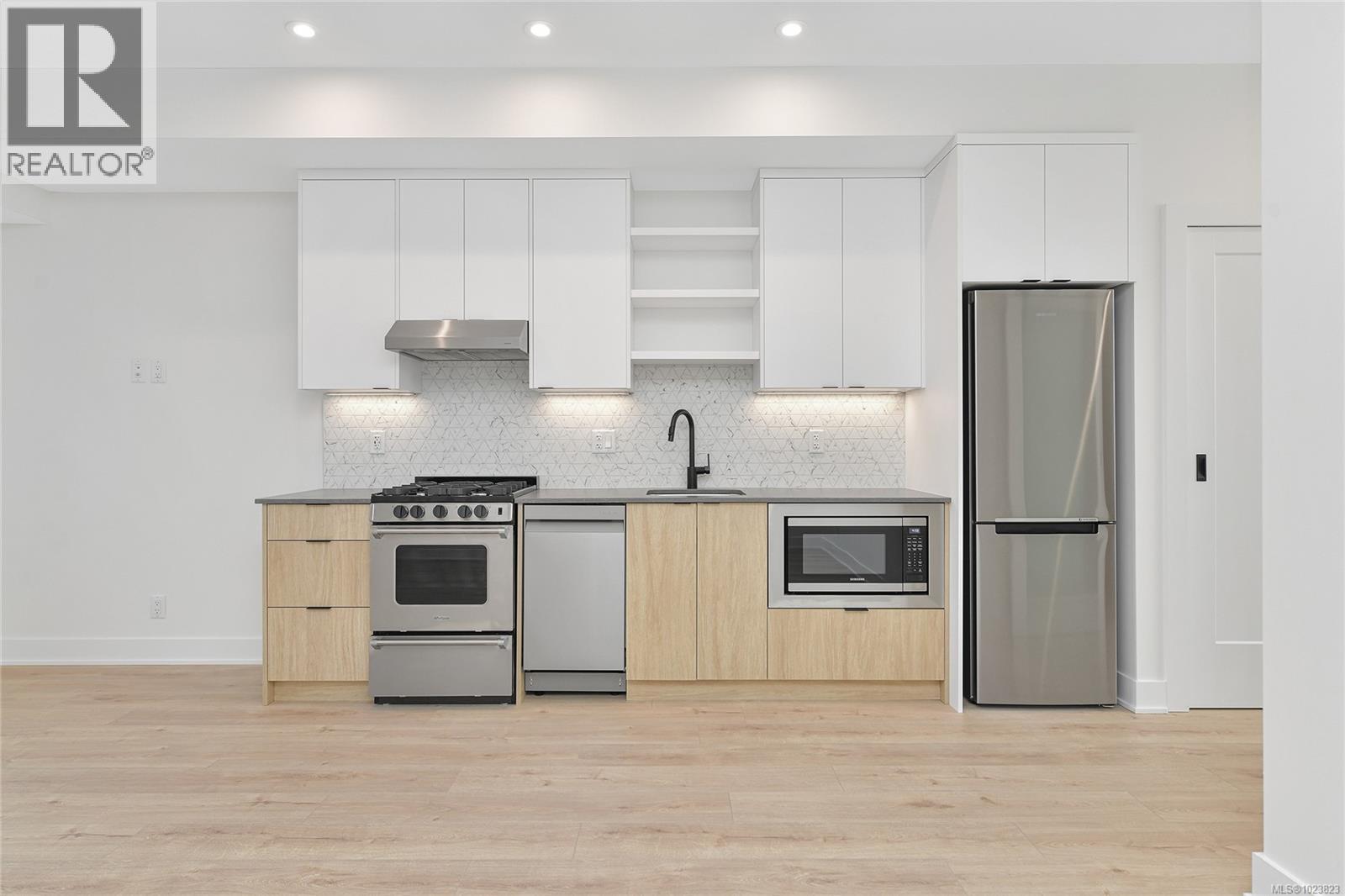 205 1114 Samar Cres, Langford, British Columbia  V9B 7C5 - Photo 5 - 1023823