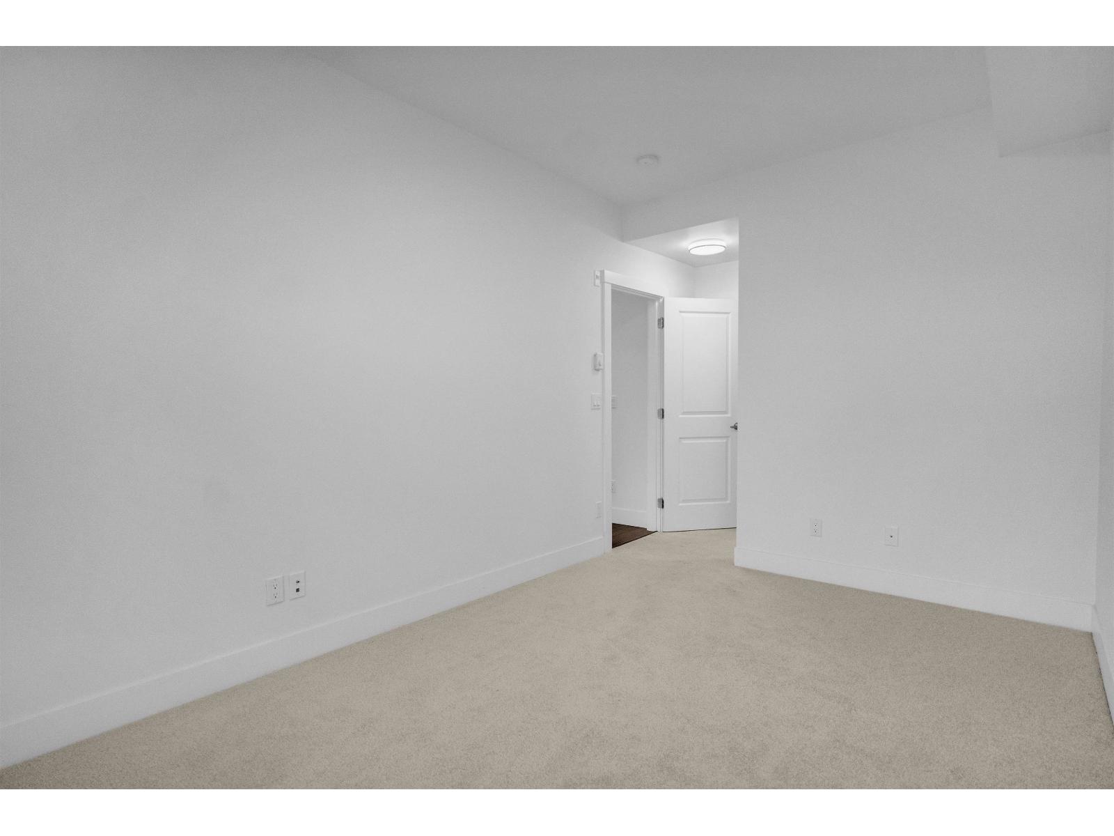 208 9983 E Barnston Drive, Surrey, British Columbia  V4N 6T3 - Photo 14 - R3081051