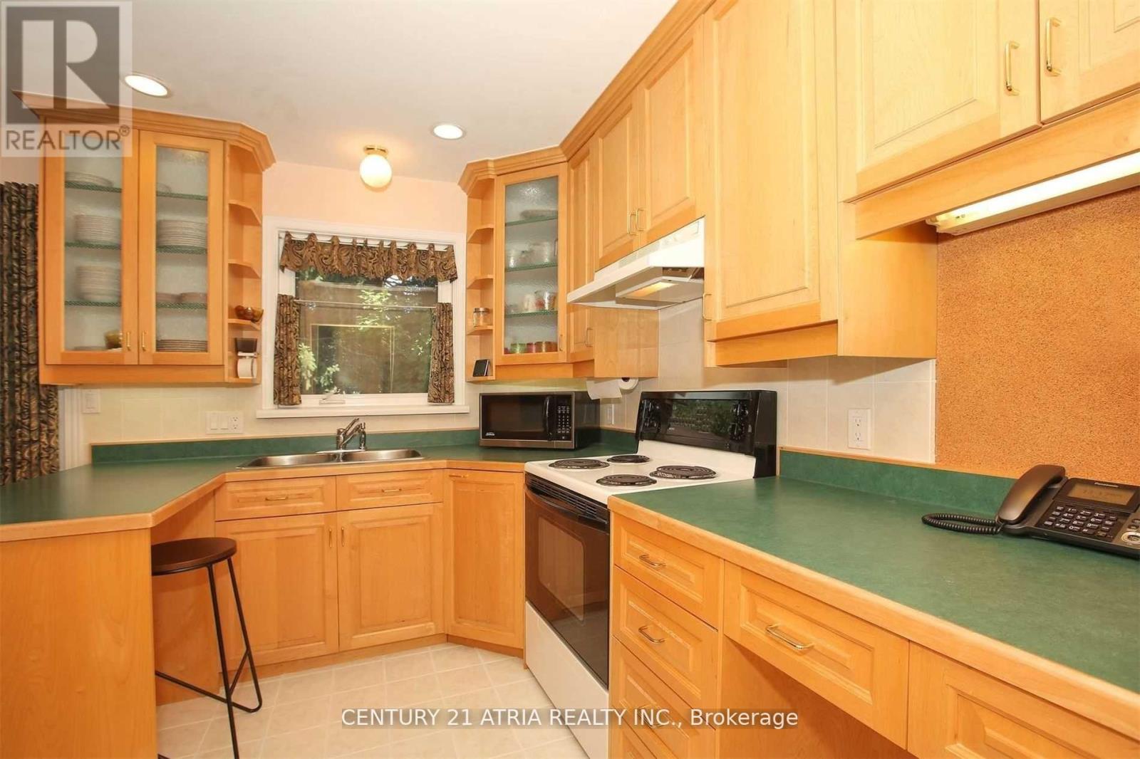 16 Brightbay Crescent, Markham, Ontario  L3T 1C1 - Photo 10 - N12715110