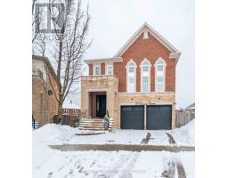 33 CARNOUSTIE CRESCENT, Richmond Hill, Ontario