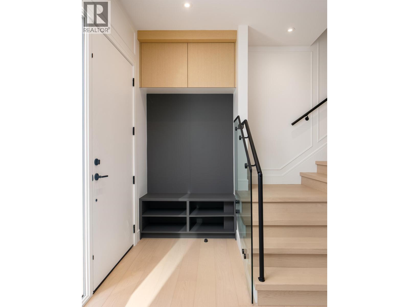 7382 Maple Street, Vancouver, British Columbia  V6P 5P7 - Photo 4 - R3076847