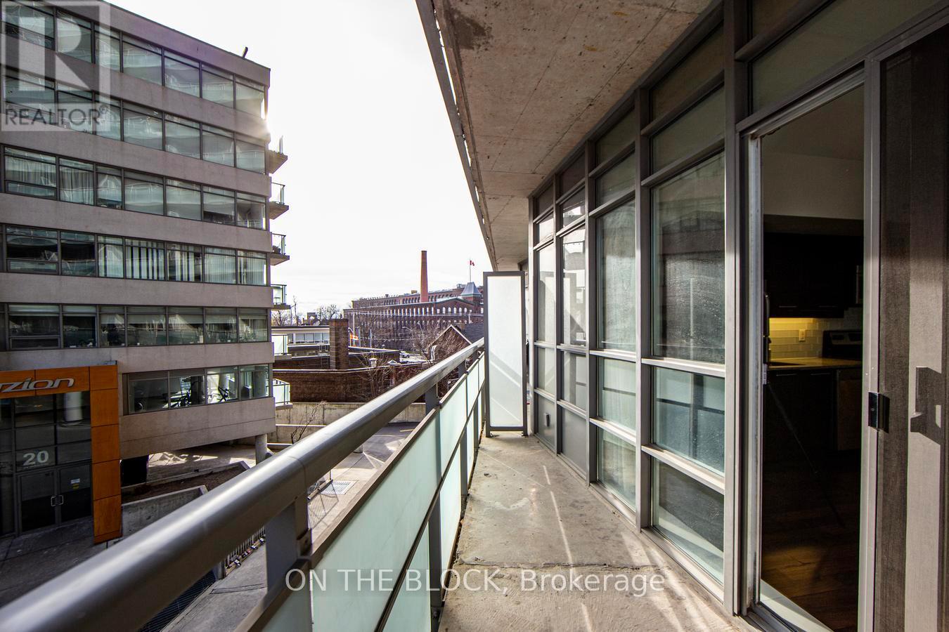 302 - 38 Joe Shuster Way, Toronto, Ontario  M6K 0A5 - Photo 23 - W12715268