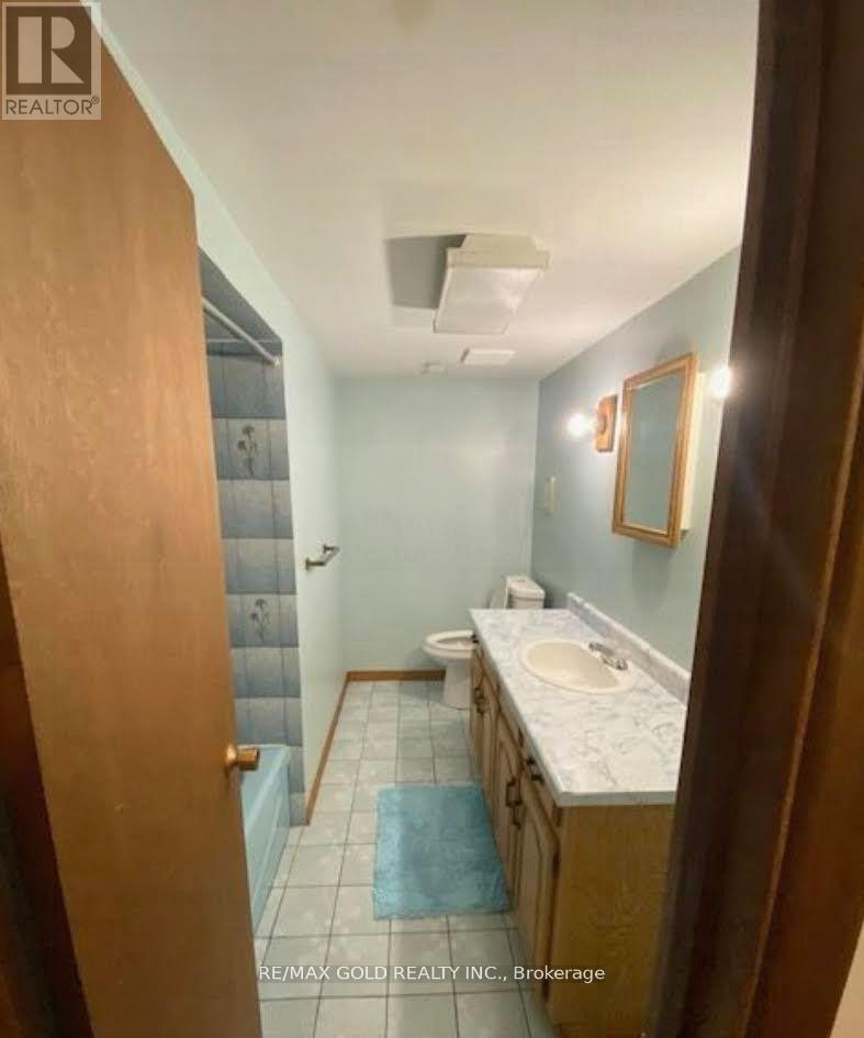 30 Blackthorn Lane, Brampton, Ontario  L6V 3K8 - Photo 18 - W12715290