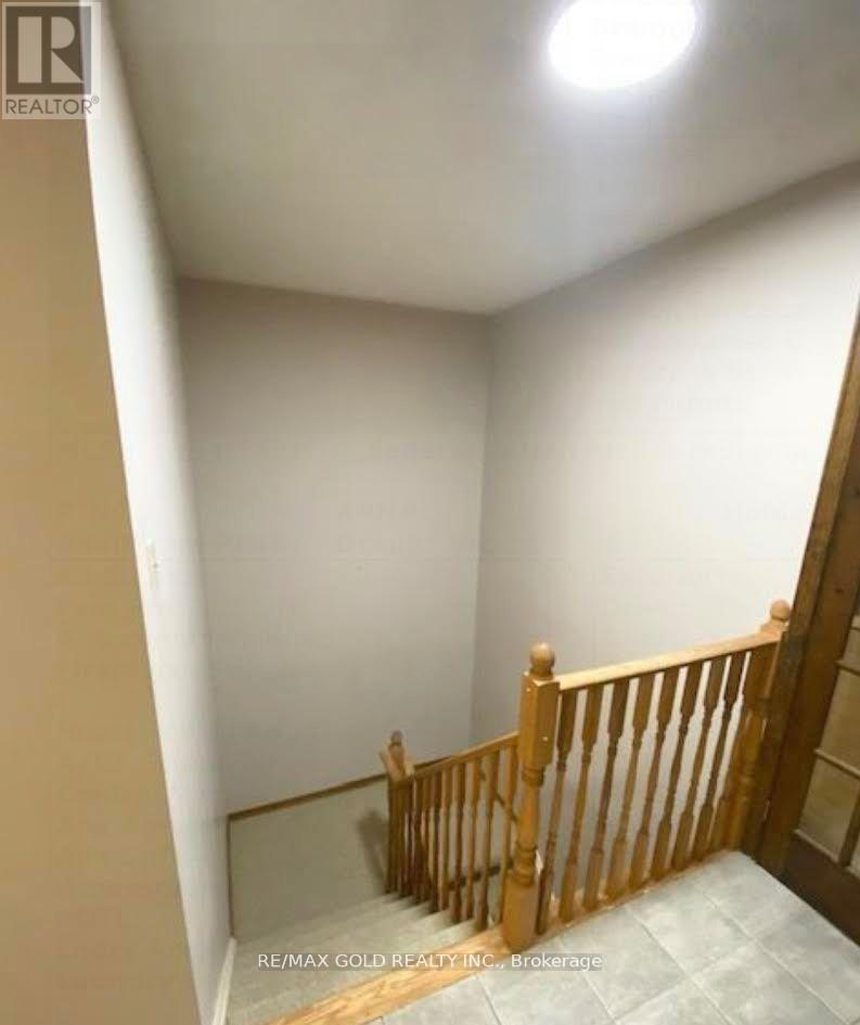 30 Blackthorn Lane, Brampton, Ontario  L6V 3K8 - Photo 19 - W12715290