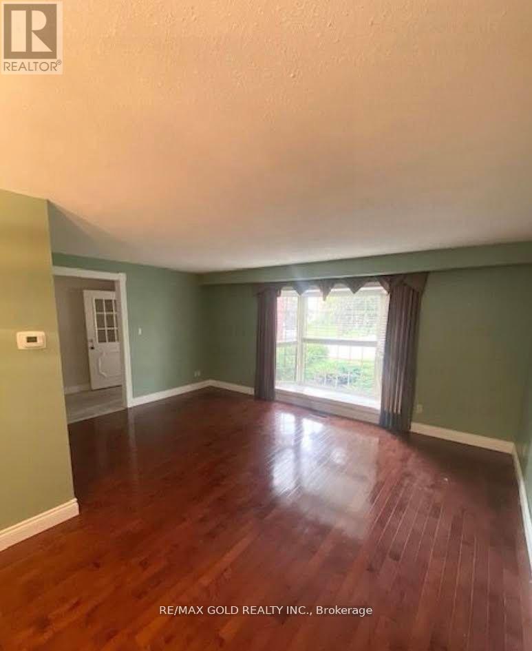 30 Blackthorn Lane, Brampton, Ontario  L6V 3K8 - Photo 7 - W12715290