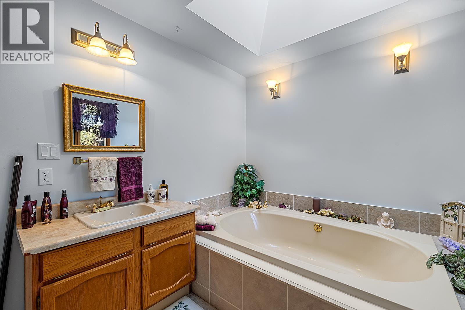 1804 13th Avenue S, Cranbrook, British Columbia  V1C 5Y2 - Photo 63 - 10373435