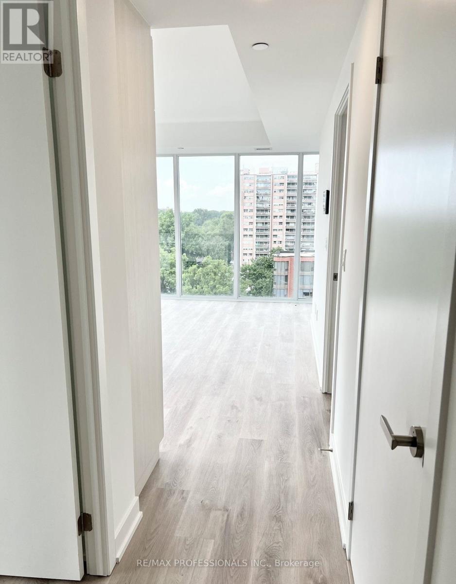 802 - 370 Martha Street, Burlington, Ontario  L7R 0G9 - Photo 19 - W12715302