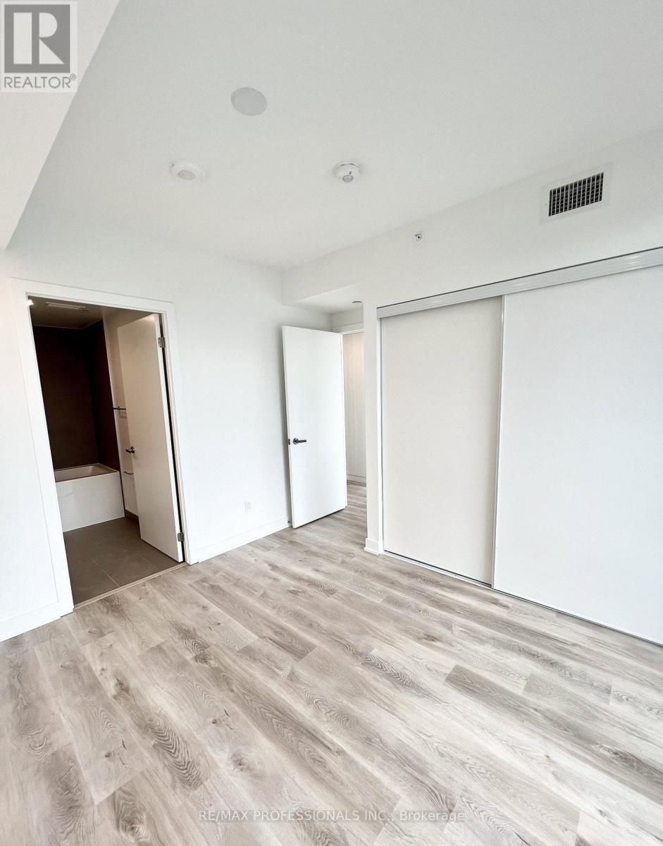 802 - 370 Martha Street, Burlington, Ontario  L7R 0G9 - Photo 22 - W12715302