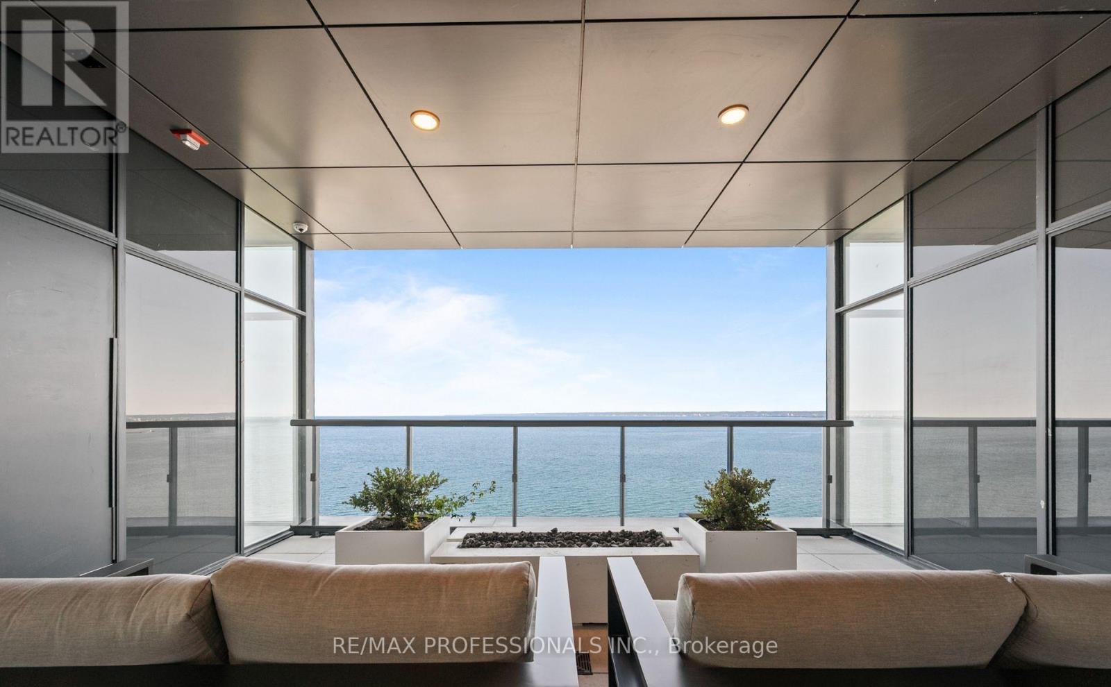 802 - 370 Martha Street, Burlington, Ontario  L7R 0G9 - Photo 37 - W12715302