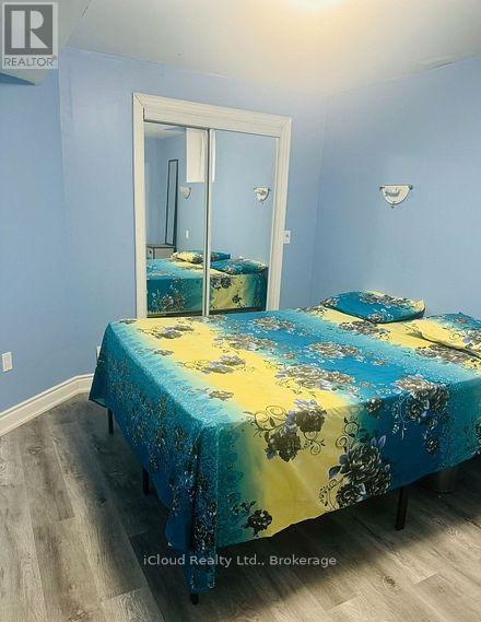 32 Maple Beach Crescent, Brampton, Ontario  L7A 2T8 - Photo 5 - W12715352