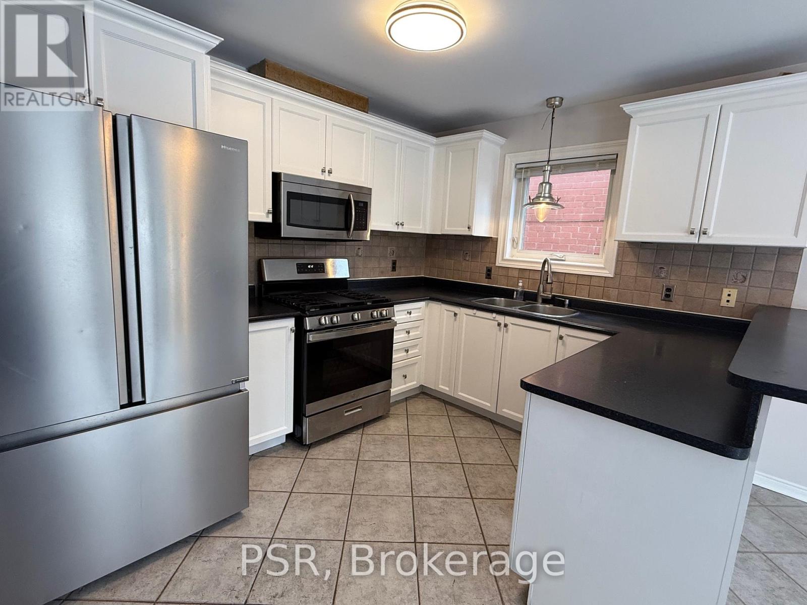 Upper - 5510 Red Brush Drive, Mississauga, Ontario  L4Z 4A7 - Photo 4 - W12715380