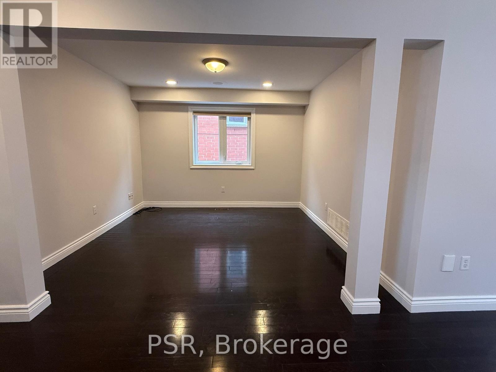 Upper - 5510 Red Brush Drive, Mississauga, Ontario  L4Z 4A7 - Photo 5 - W12715380