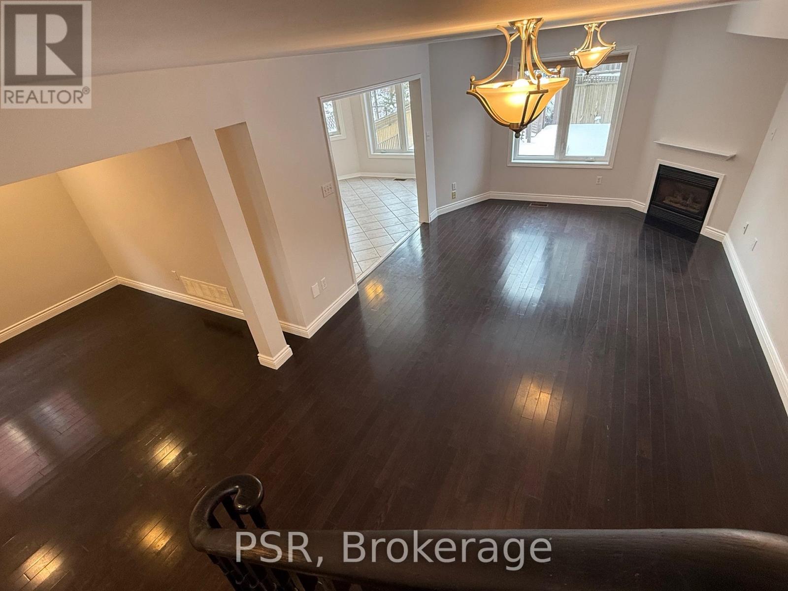 Upper - 5510 Red Brush Drive, Mississauga, Ontario  L4Z 4A7 - Photo 8 - W12715380