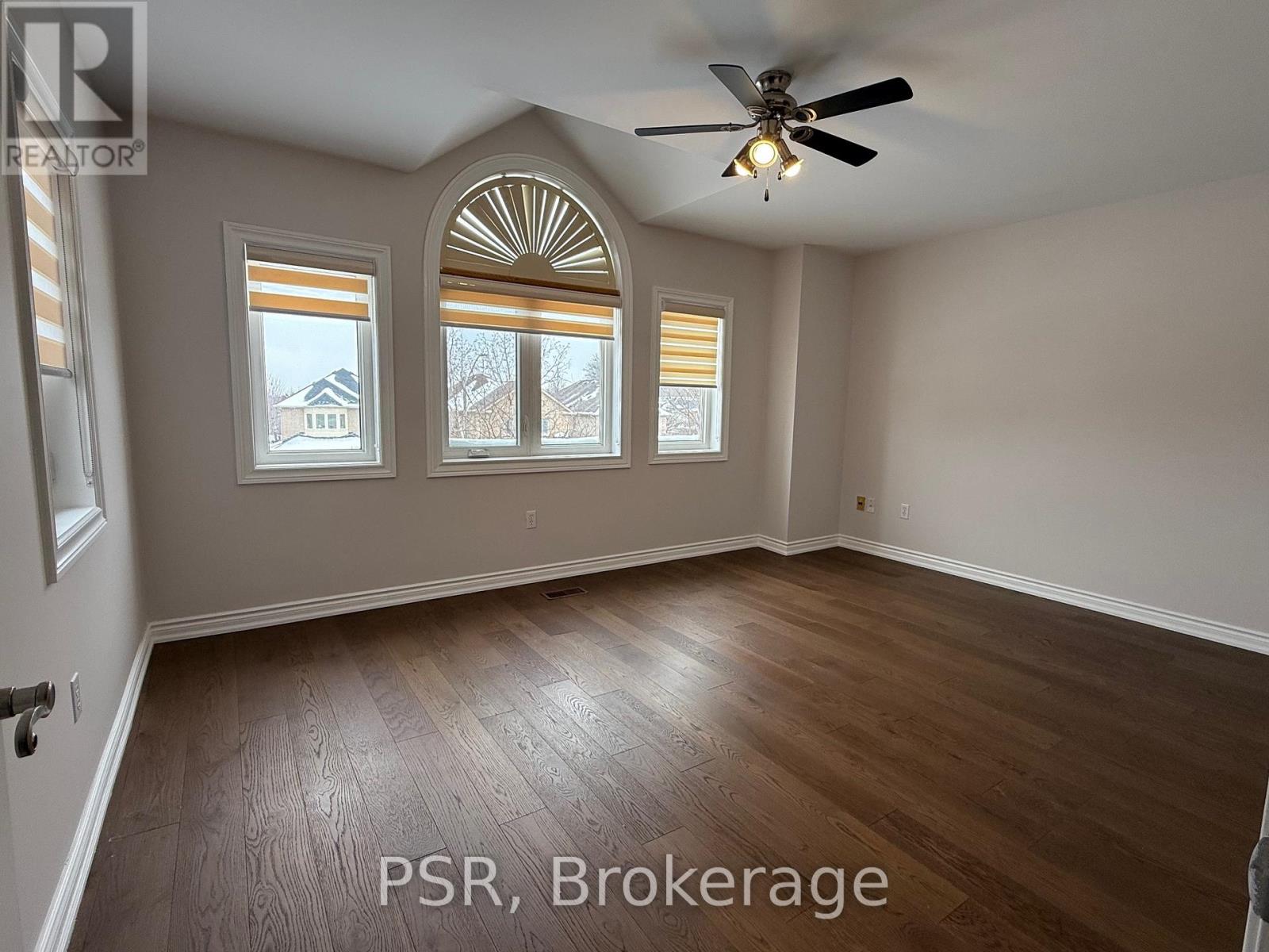 Upper - 5510 Red Brush Drive, Mississauga, Ontario  L4Z 4A7 - Photo 9 - W12715380