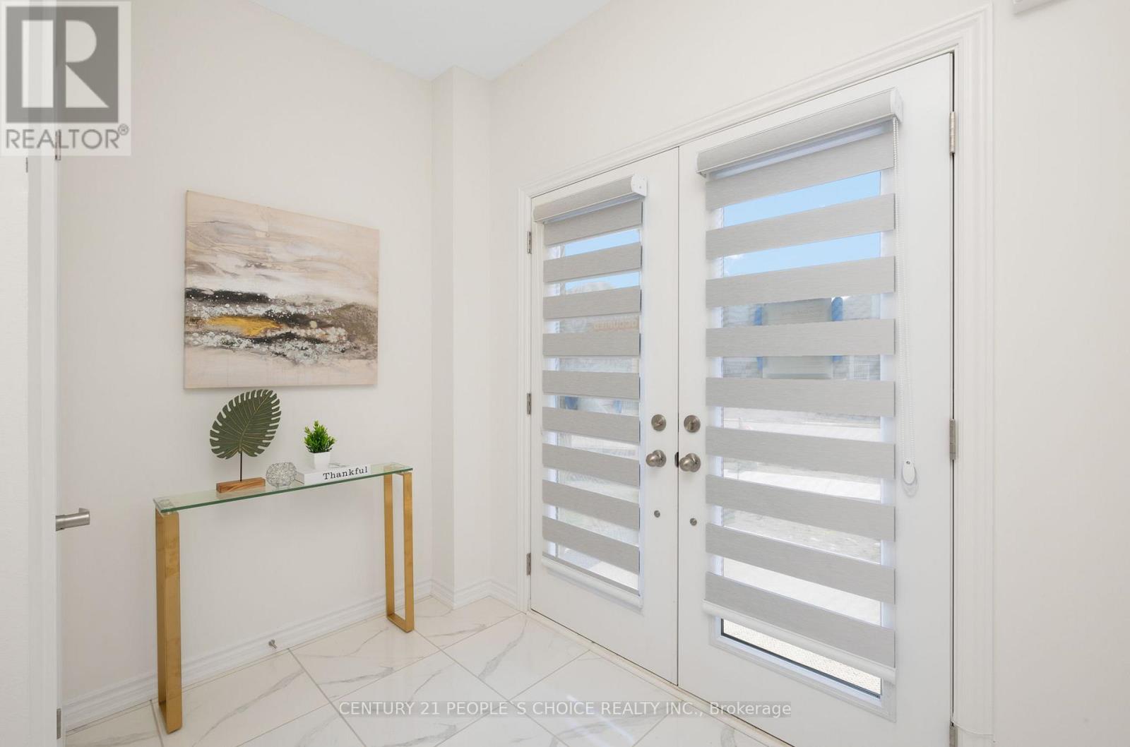 18 Heming Street, Brant, Ontario  N3L 0M5 - Photo 4 - X12715292