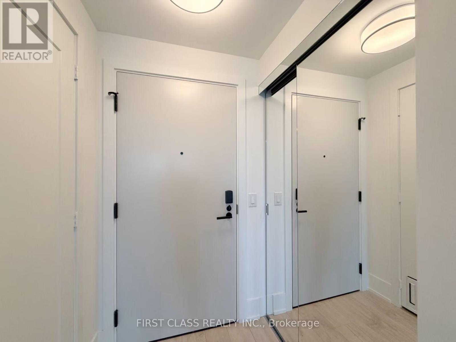 909 - 115 Denison Avenue, Toronto, Ontario  M5T 0E6 - Photo 3 - C12715084