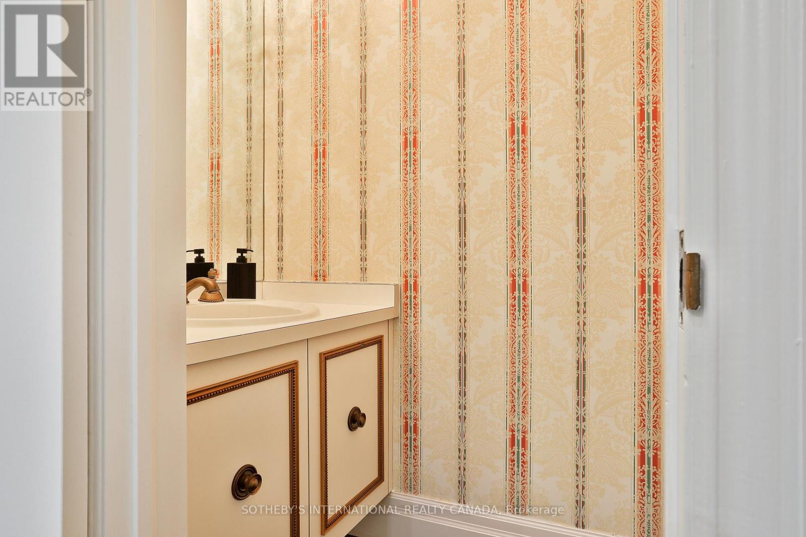 91 Glen Road, Toronto, Ontario  M4W 2V5 - Photo 22 - C12715240