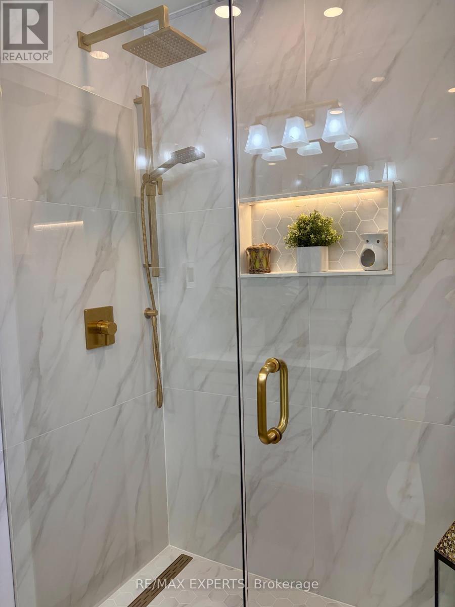 93 Stiver Drive, Newmarket, Ontario  L3Y 7W2 - Photo 20 - N12694330