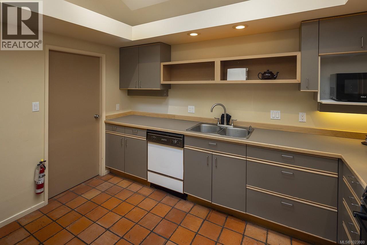 213 Mary St, Victoria, British Columbia  V9A 3V8 - Photo 24 - 1023800